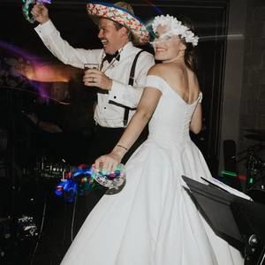 Meet your Posher, Avery